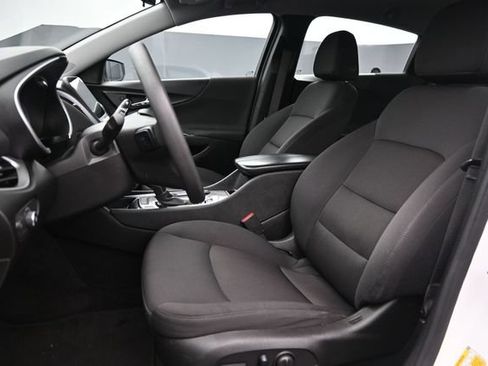 Certified 2024 Chevrolet Malibu LT FWD image 10