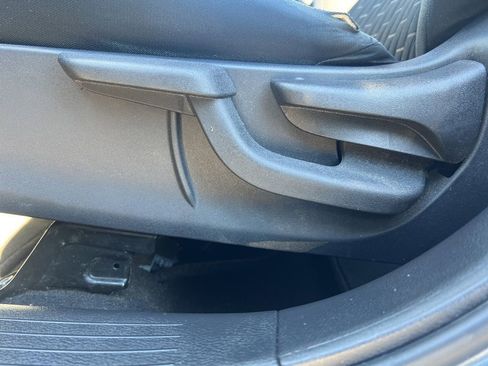 Used 2022 Nissan Kicks SV image 10