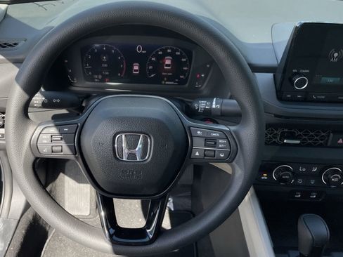 Used 2025 Honda Accord SE image 21