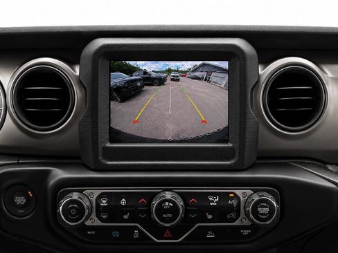 Used 2023 Jeep Wrangler Unlimited w/ Cold Weather Group AWD/4WD image 23