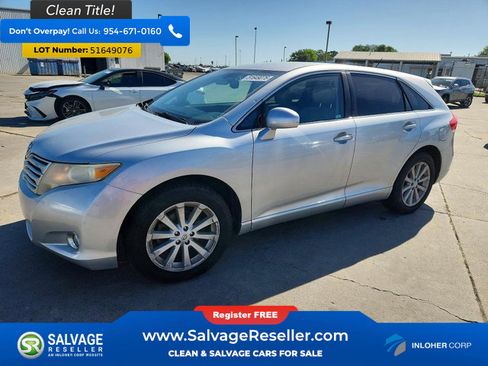 Used 2010 Toyota Venza FWD image 1