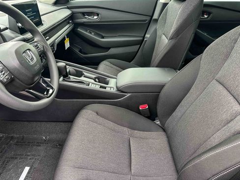 Used 2026 Honda Accord SE image 10
