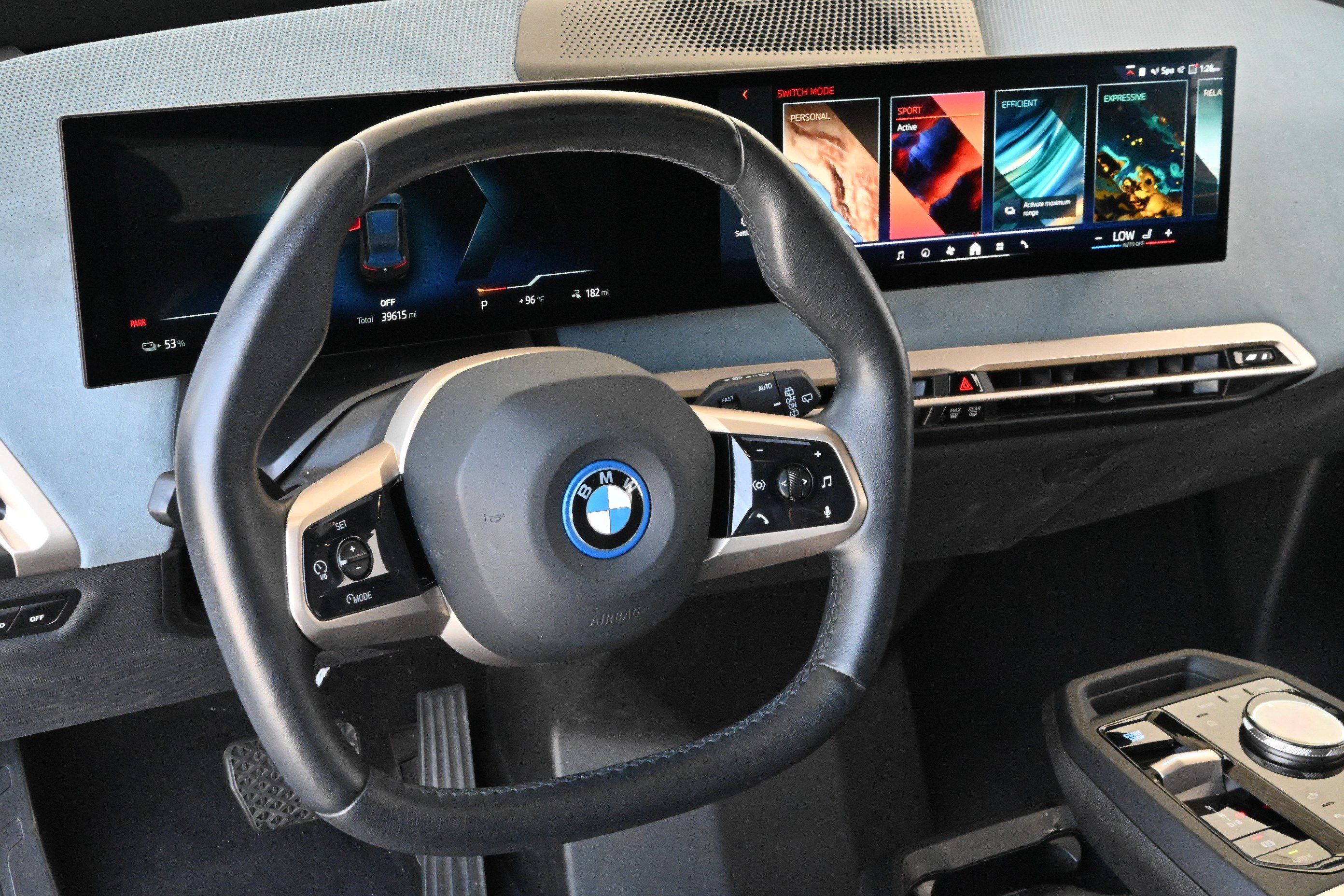 Certified 2024 BMW iX xDrive50 w/ Premium Package AWD/4WD image 14