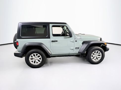 Used 2023 Jeep Wrangler Sport AWD/4WD image 4