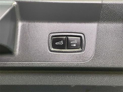 Used 2021 Porsche Panamera GTS image 21