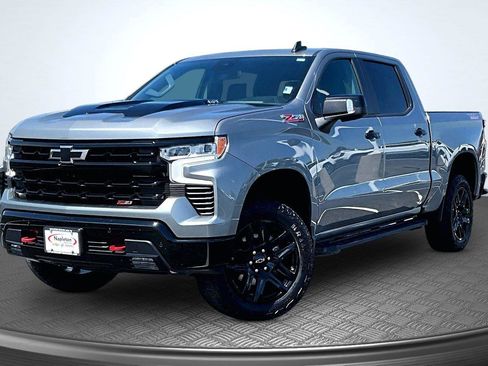 Used 2024 Chevrolet Silverado 1500 LT Trail Boss w/ LT Trail Boss Premium Package AWD/4WD image 1
