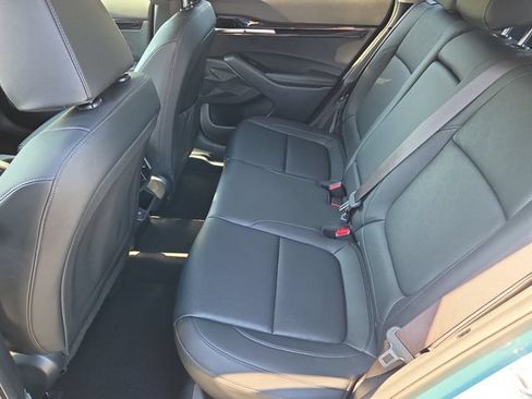 Used 2025 Kia Seltos EX FWD image 12