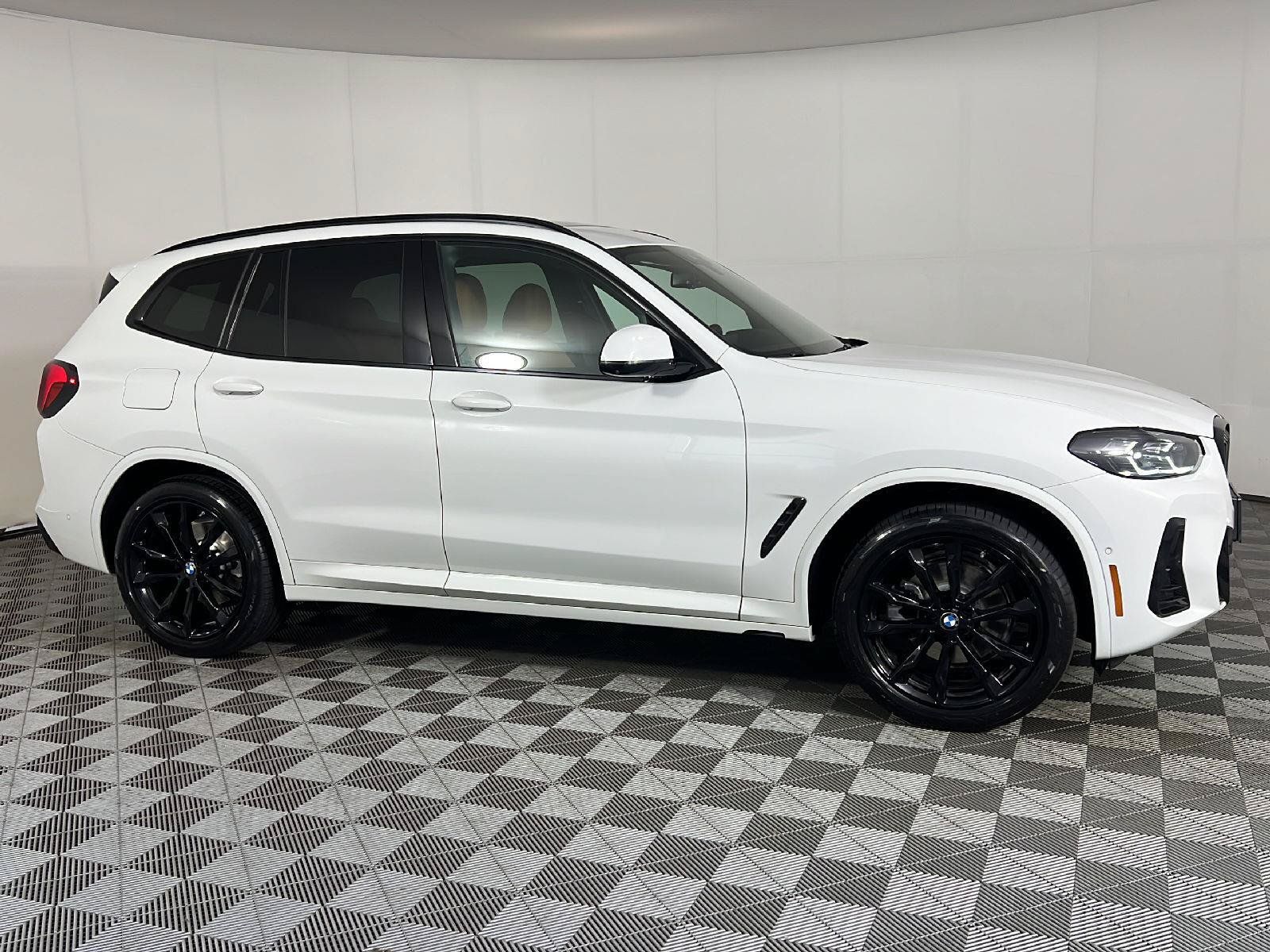Used 2023 BMW X3 xDrive30i w/ M Sport Package AWD/4WD image 3
