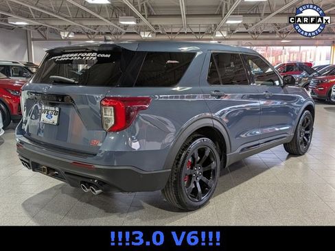 Used 2021 Ford Explorer ST w/ ST Street Pack image 8