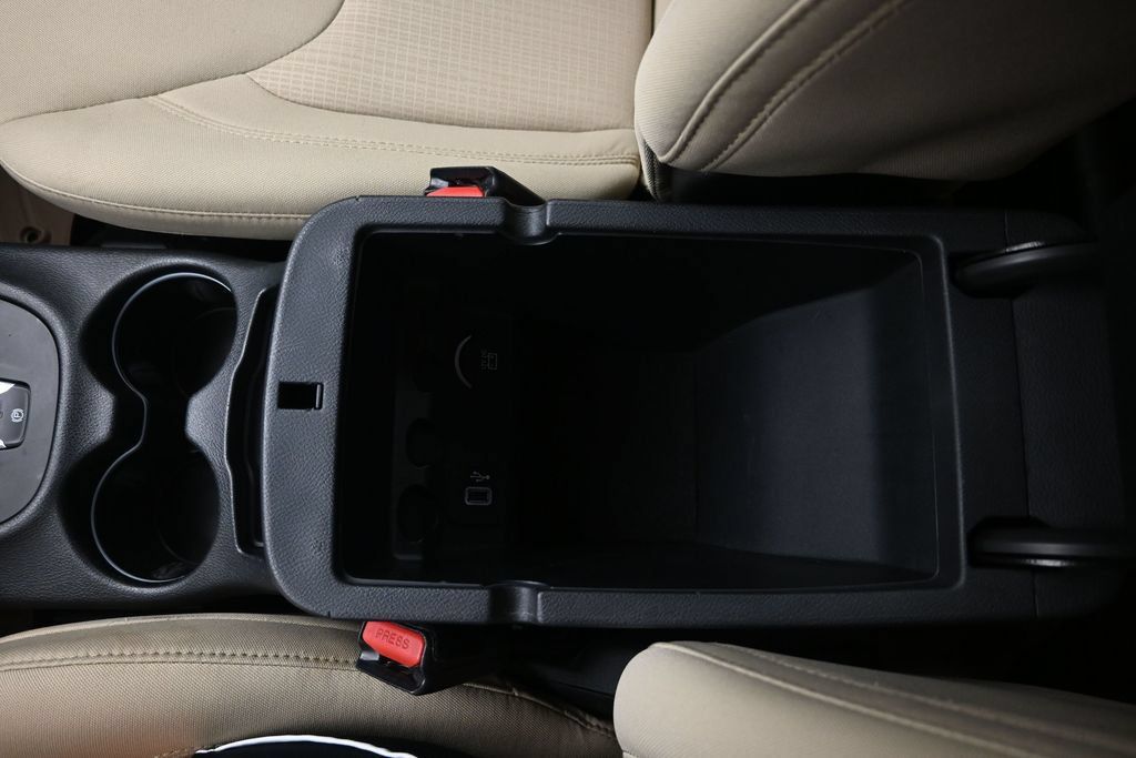 Used 2016 Jeep Cherokee Latitude FWD image 20