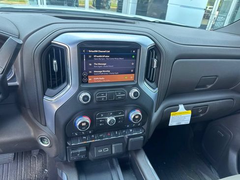 Certified 2019 GMC Sierra 1500 SLT w/ SLT Premium Package RWD image 12