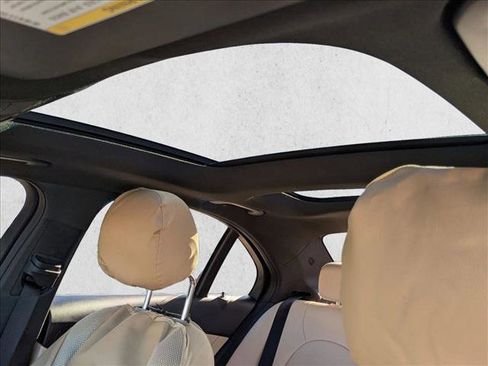 Used 2018 Mercedes-Benz C 300 4MATIC Sedan image 16