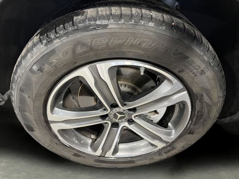 Used 2021 Mercedes-Benz GLC 300 image 35