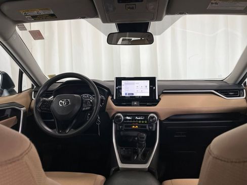 Used 2024 Toyota RAV4 LE AWD/4WD image 9