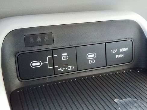 New 2026 Hyundai Kona SE image 17