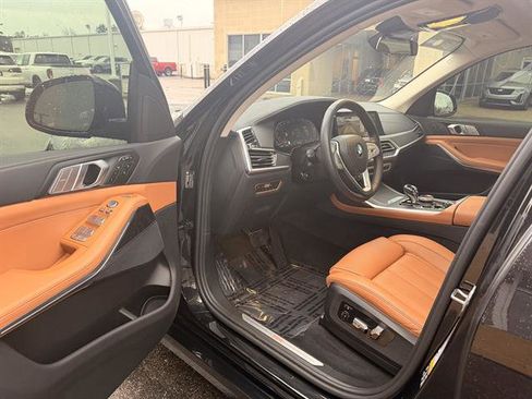 Certified 2022 BMW X7 xDrive40i w/ Executive Package image 10