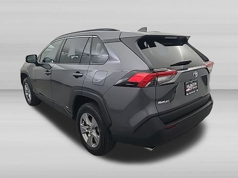 Used 2024 Toyota RAV4 LE AWD/4WD image 6