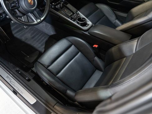 Certified 2021 Porsche 911 Carrera RWD image 14
