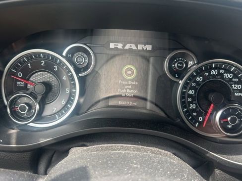 Used 2020 RAM 1500 Big Horn RWD image 14