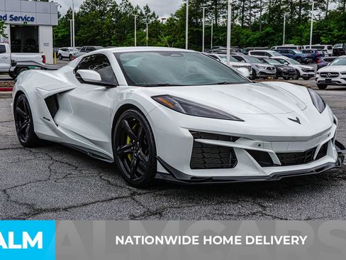 Used 2024 Chevrolet Corvette Z06 w/ Z07 Performance Package RWD image 6