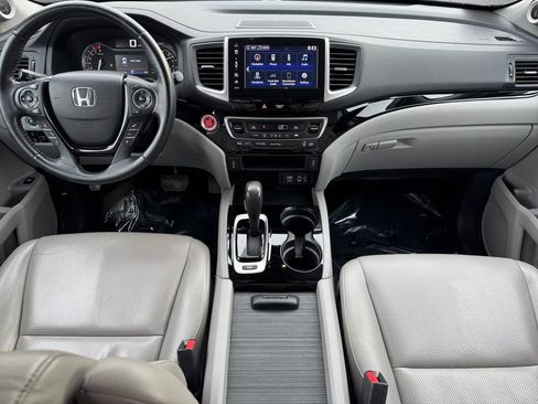Used 2017 Honda Ridgeline RTL-E image 12