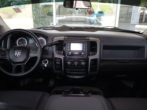 Used 2017 RAM 2500 Tradesman w/ Chrome Appearance Group AWD/4WD image 35