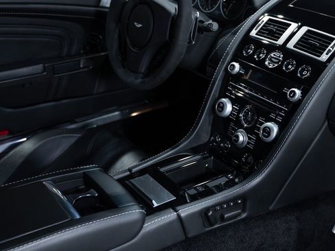 Used 2010 Aston Martin DBS image 54