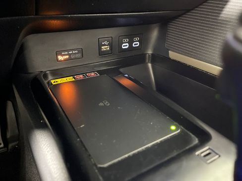 Certified 2025 Toyota Camry SE FWD image 30