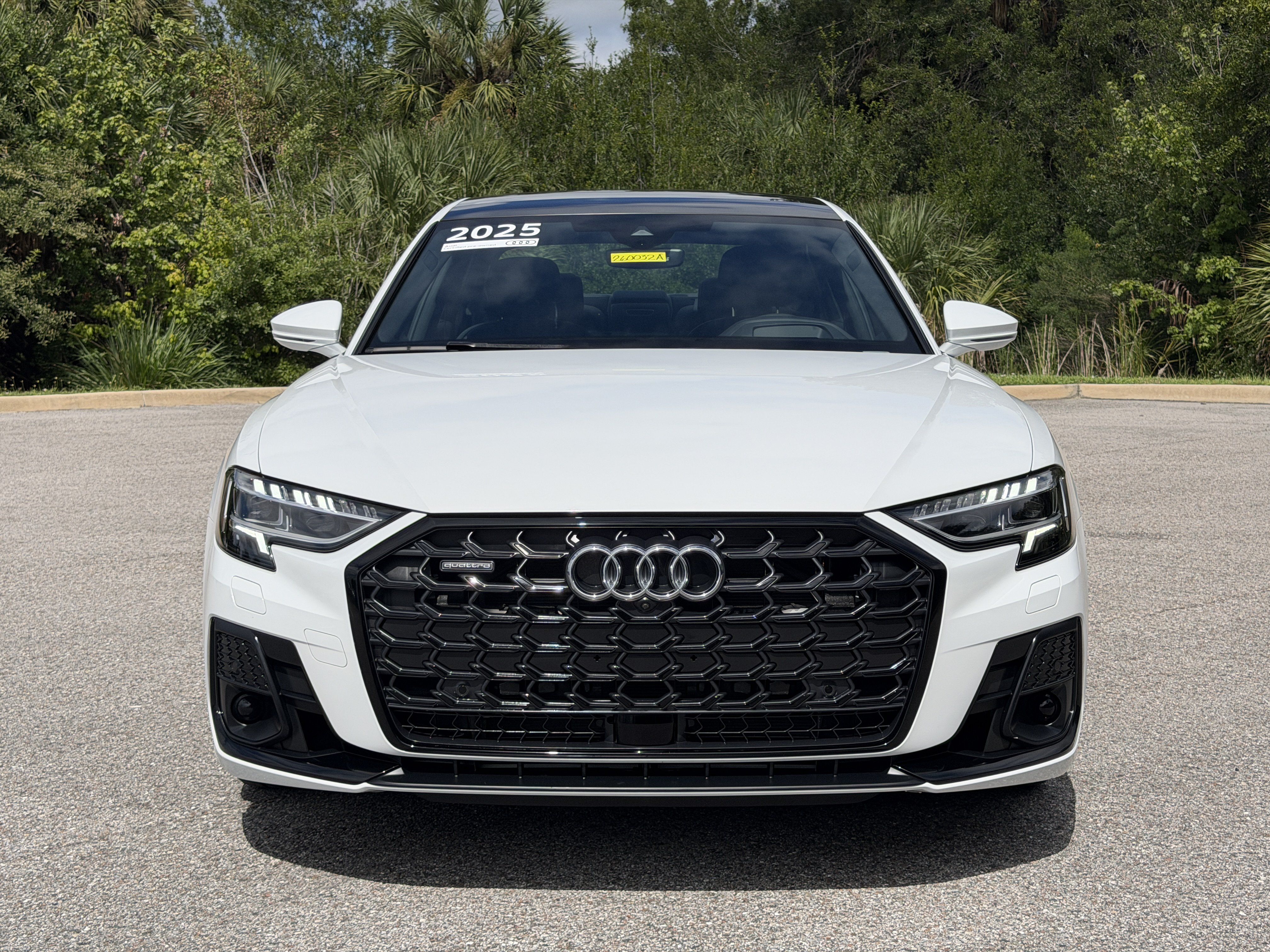 Used 2025 Audi A8 L 3.0T AWD/4WD image 2