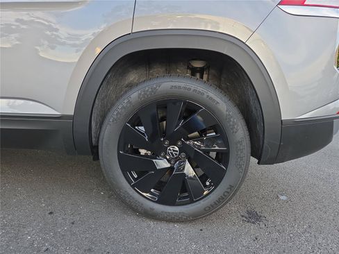 New 2026 Volkswagen Atlas Cross Sport SE AWD/4WD image 10
