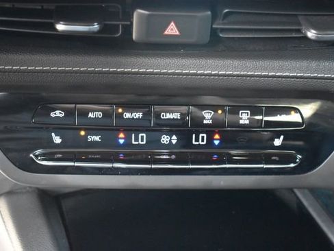 Used 2023 Buick Envision Preferred w/ Sport Touring Package AWD/4WD image 32