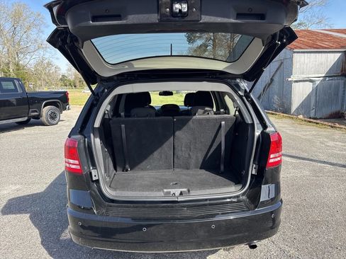 Used 2020 Dodge Journey SE w/ Blacktop Package image 11