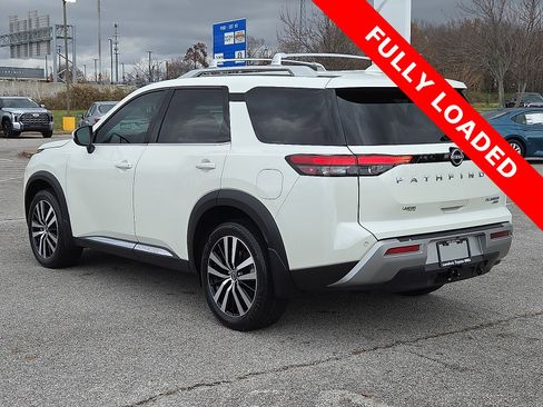 Used 2023 Nissan Pathfinder Platinum w/ Cargo Package image 4
