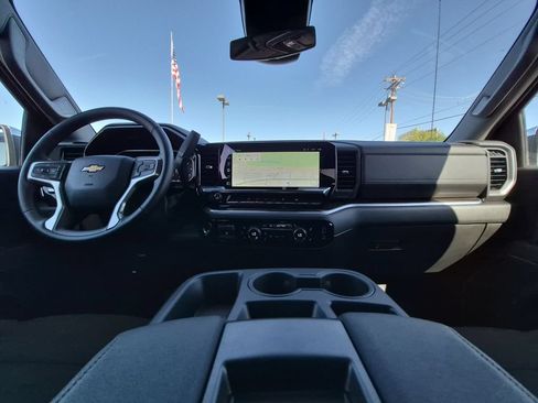Certified 2026 Chevrolet Silverado 1500 LT RWD image 2