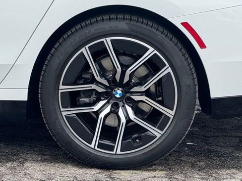 Certified 2025 BMW 740i xDrive 740i xDrive image 4