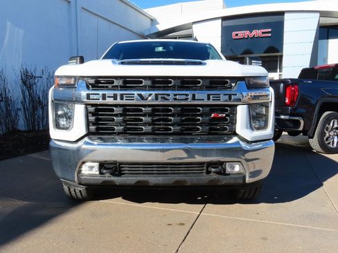 Used 2023 Chevrolet Silverado 2500 LT w/ Convenience Package image 3