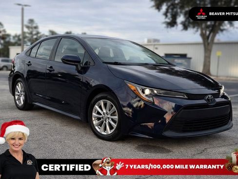 Used 2023 Toyota Corolla LE image 1