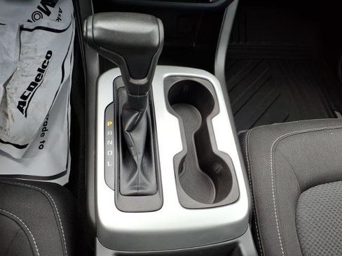 Used 2018 Chevrolet Colorado LT w/ LT Convenience Package image 23