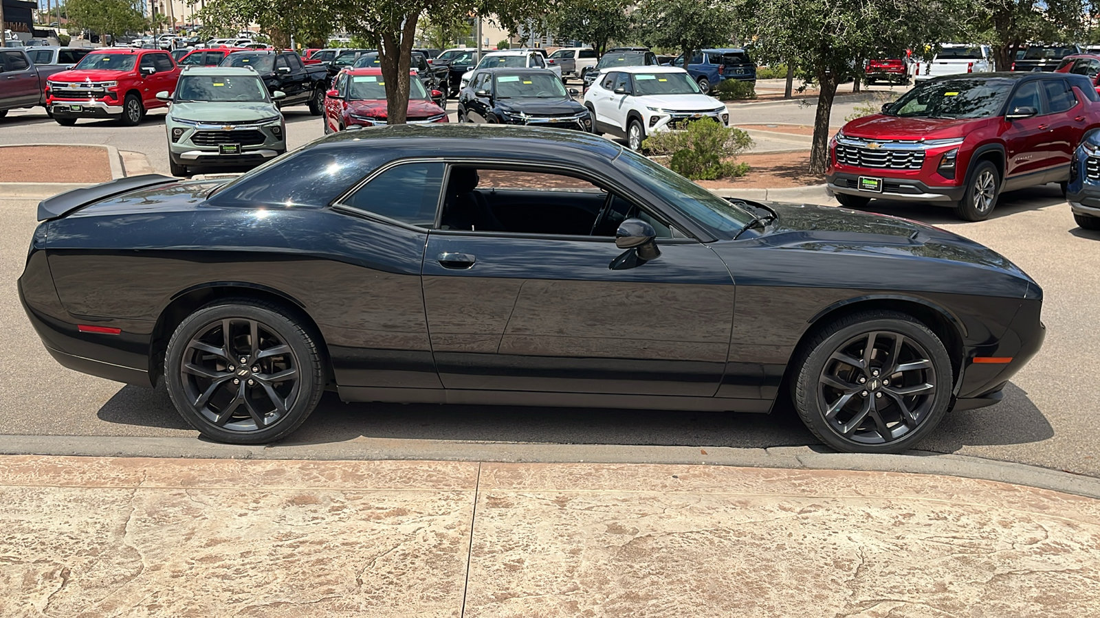 Used 2022 Dodge Challenger SXT w/ Blacktop Package RWD image 9