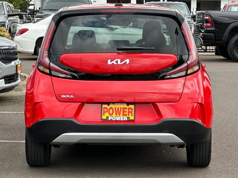 Certified 2023 Kia Soul LX w/ LX Technology Package FWD image 5