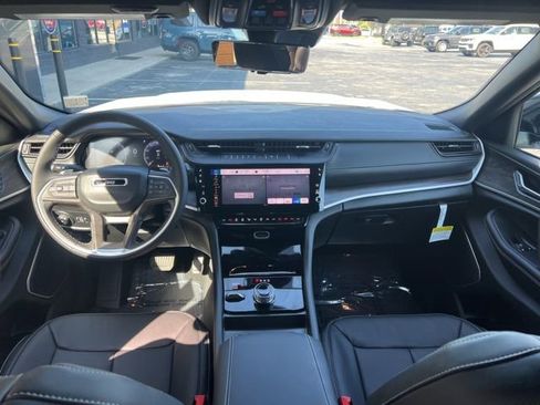 New 2026 Jeep Grand Cherokee L Limited AWD/4WD image 22