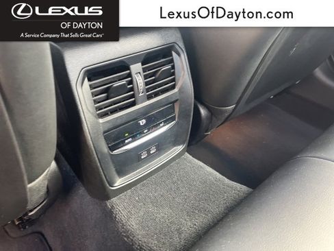 Used 2024 BMW 330i xDrive 330i xDrive image 27