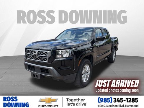 Used 2022 Nissan Frontier SV image 1