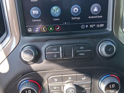 Used 2022 Chevrolet Silverado 2500 High Country w/ Safety Package II AWD/4WD image 12