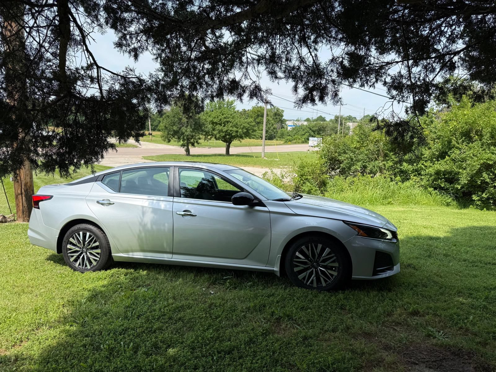 Used 2023 Nissan Altima 2.5 SV w/ SV Premium Package FWD image 7