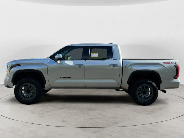 Used 2022 Toyota Tundra Limited w/ TRD Off-Road Package AWD/4WD image 8