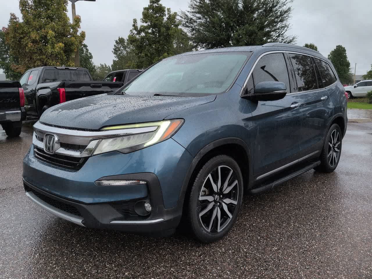 Used 2019 Honda Pilot Touring image 2