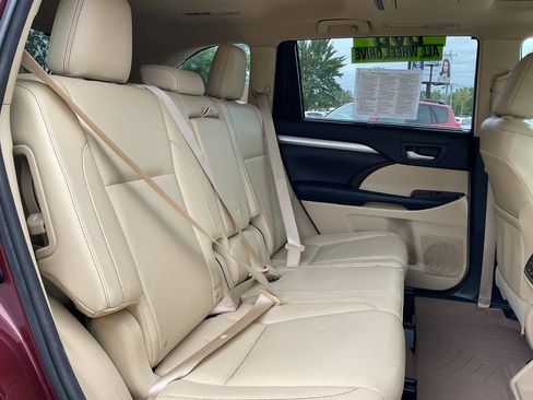 Used 2015 Toyota Highlander XLE AWD/4WD image 43