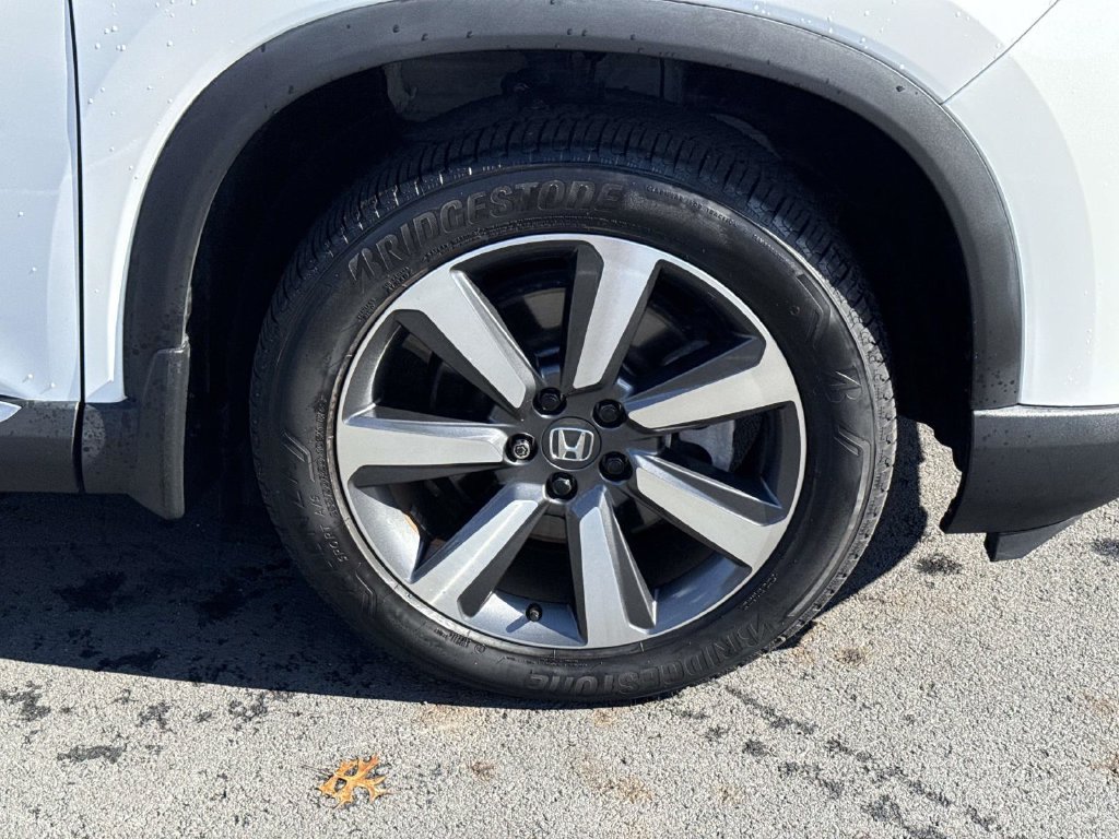 Used 2024 Honda Pilot Touring image 14