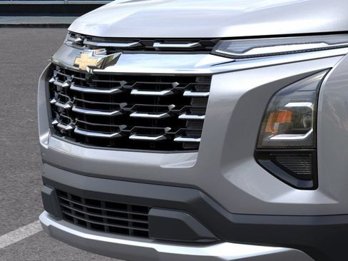 New 2027 Chevrolet Equinox LT FWD image 13